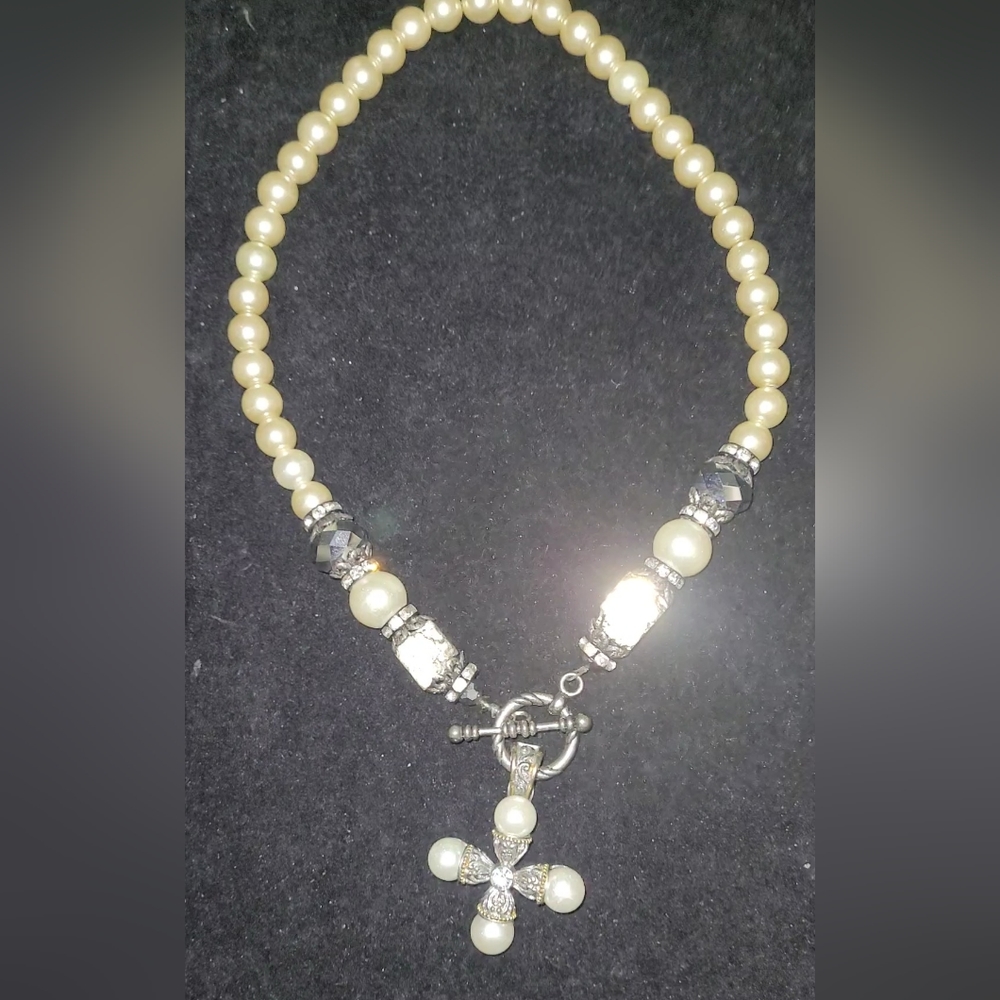 VINTAGE PYRITE  IN PEARL(FAUX) RHINESTONES ,FABULOUS 2TONE CROSS & TOGGLE CLASP